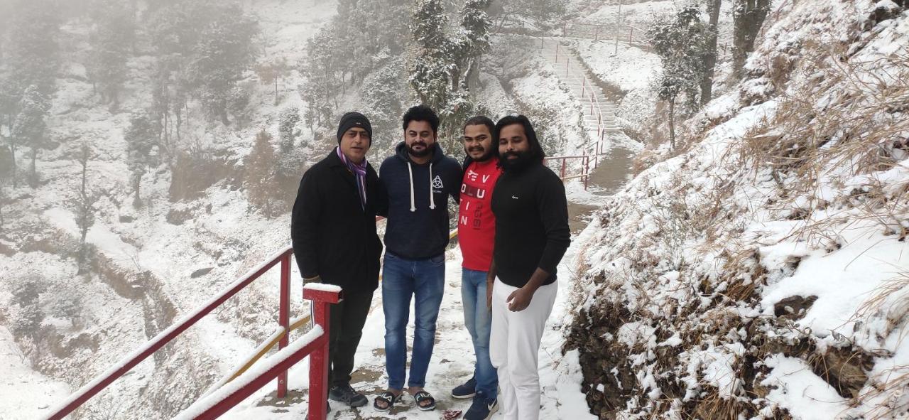 Dev Bhoomi Resort Kanatal Exterior photo