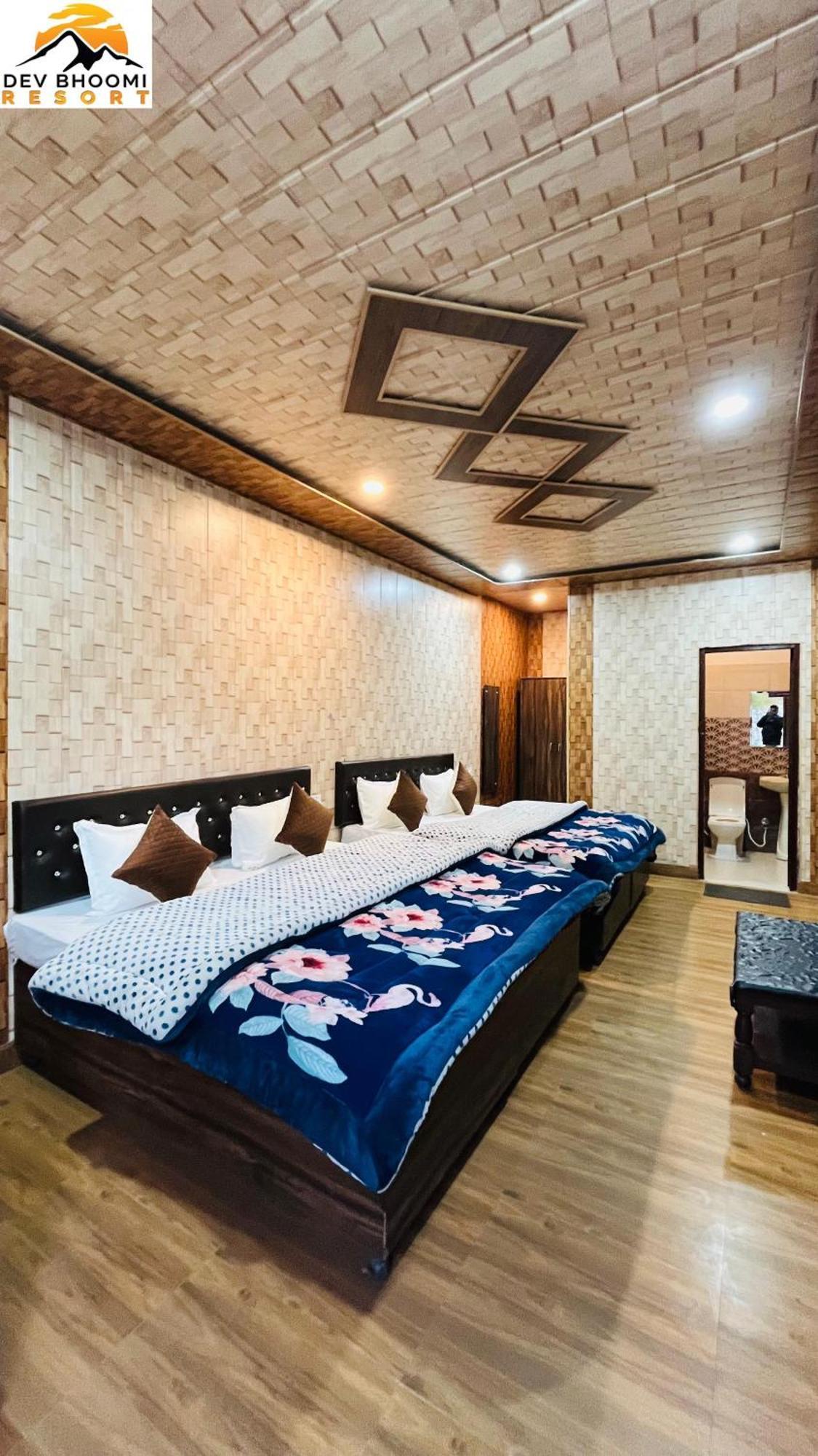 Dev Bhoomi Resort Kanatal Exterior photo