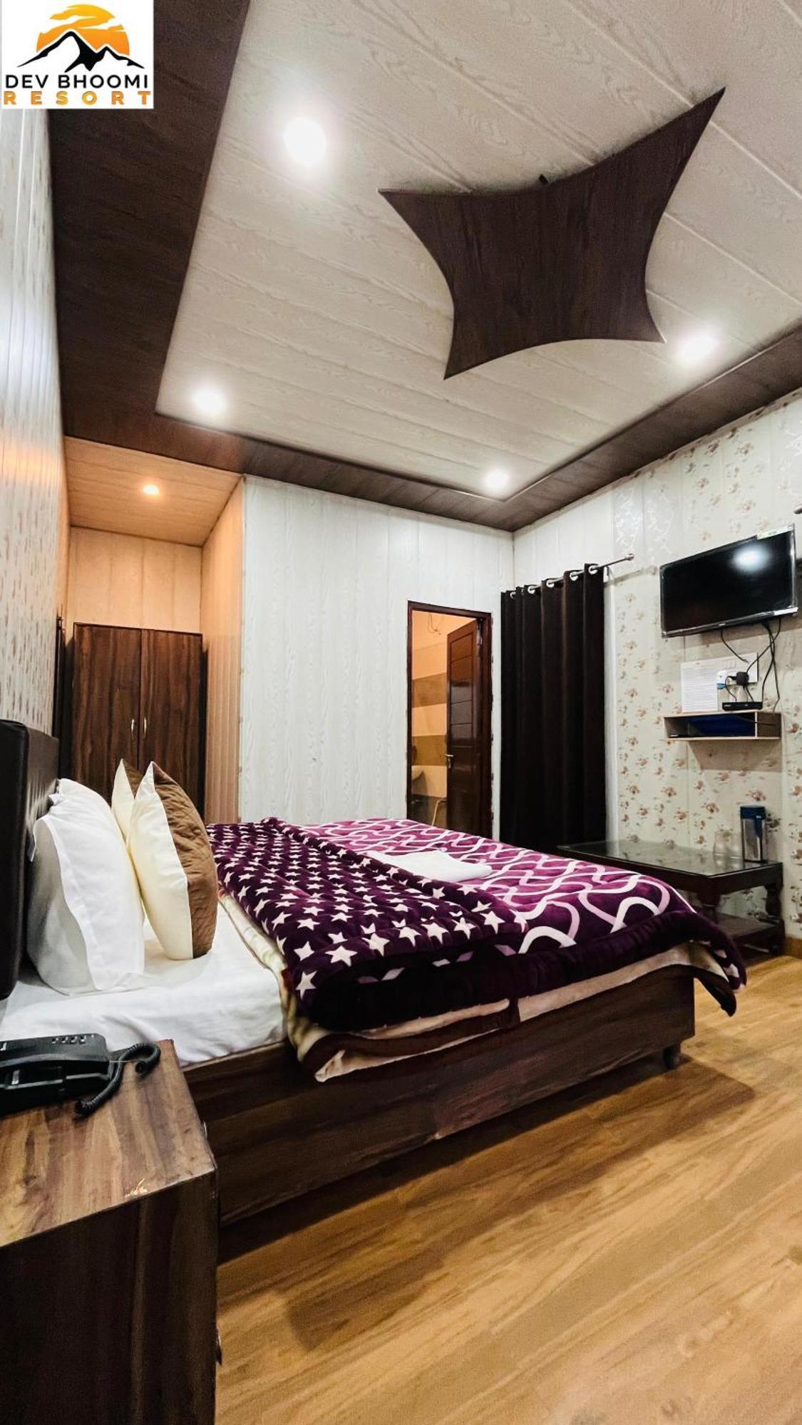 Dev Bhoomi Resort Kanatal Exterior photo