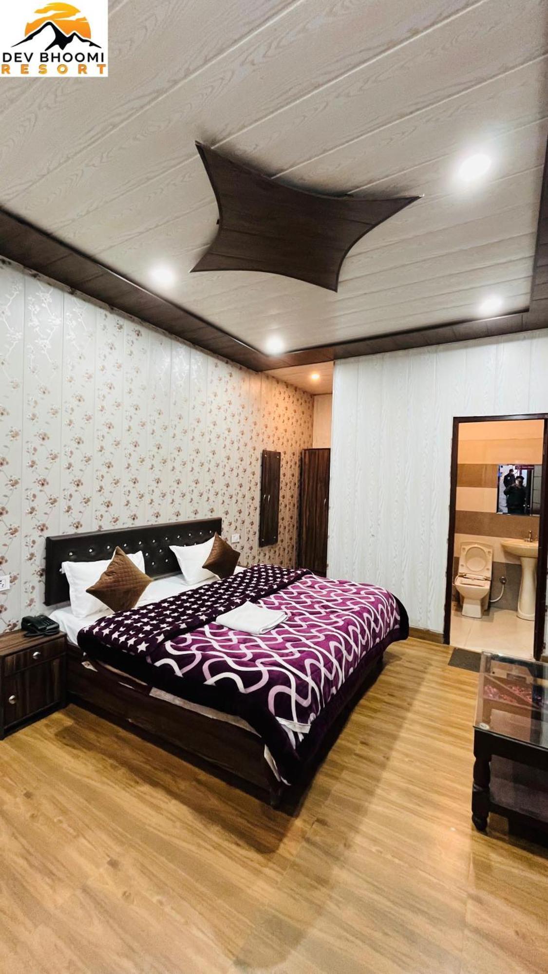 Dev Bhoomi Resort Kanatal Exterior photo